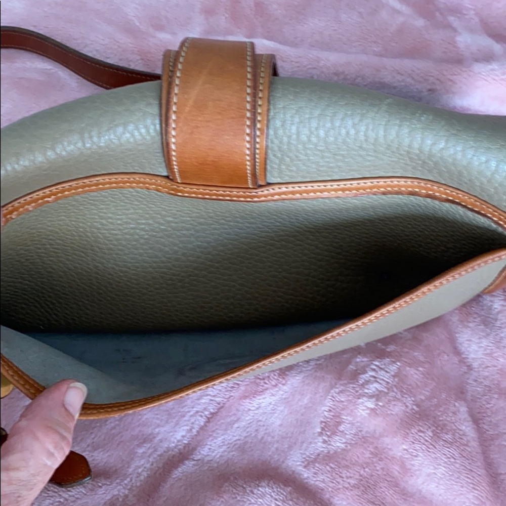 Dooney & Bourke- All Weather Leather shoulder bag - Picture 6 of 9